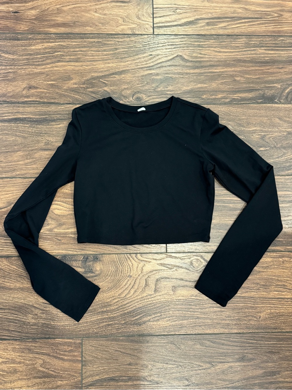 ALO Yoga Black Long Sleeve Crop Top